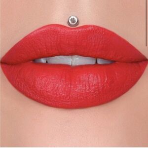 JEFFREE STAR VELVET TRAP CHERRY SODA LIPSTICK LIPS